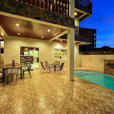 Group Getaway Patong House Villa Exterior photo